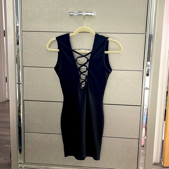 Little Black Dress - Picture 1 of 2